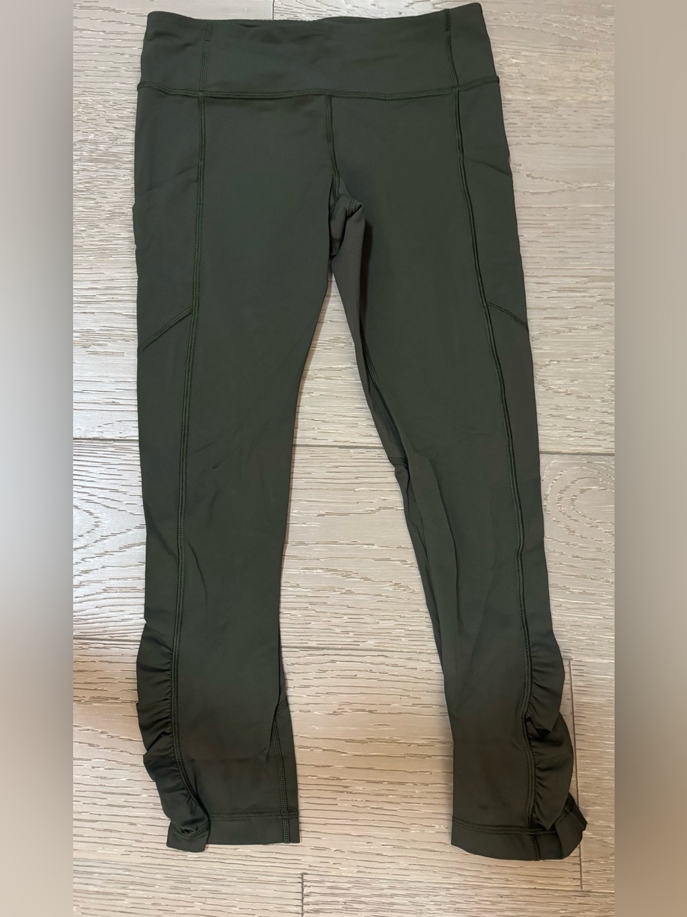 Lulu lemon olive green leggings with  Ruched Hem